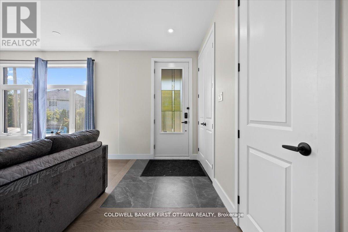 A & B - 25 Pennard Way, Ottawa, Ontario  K1T 4C1 - Photo 22 - X13028312