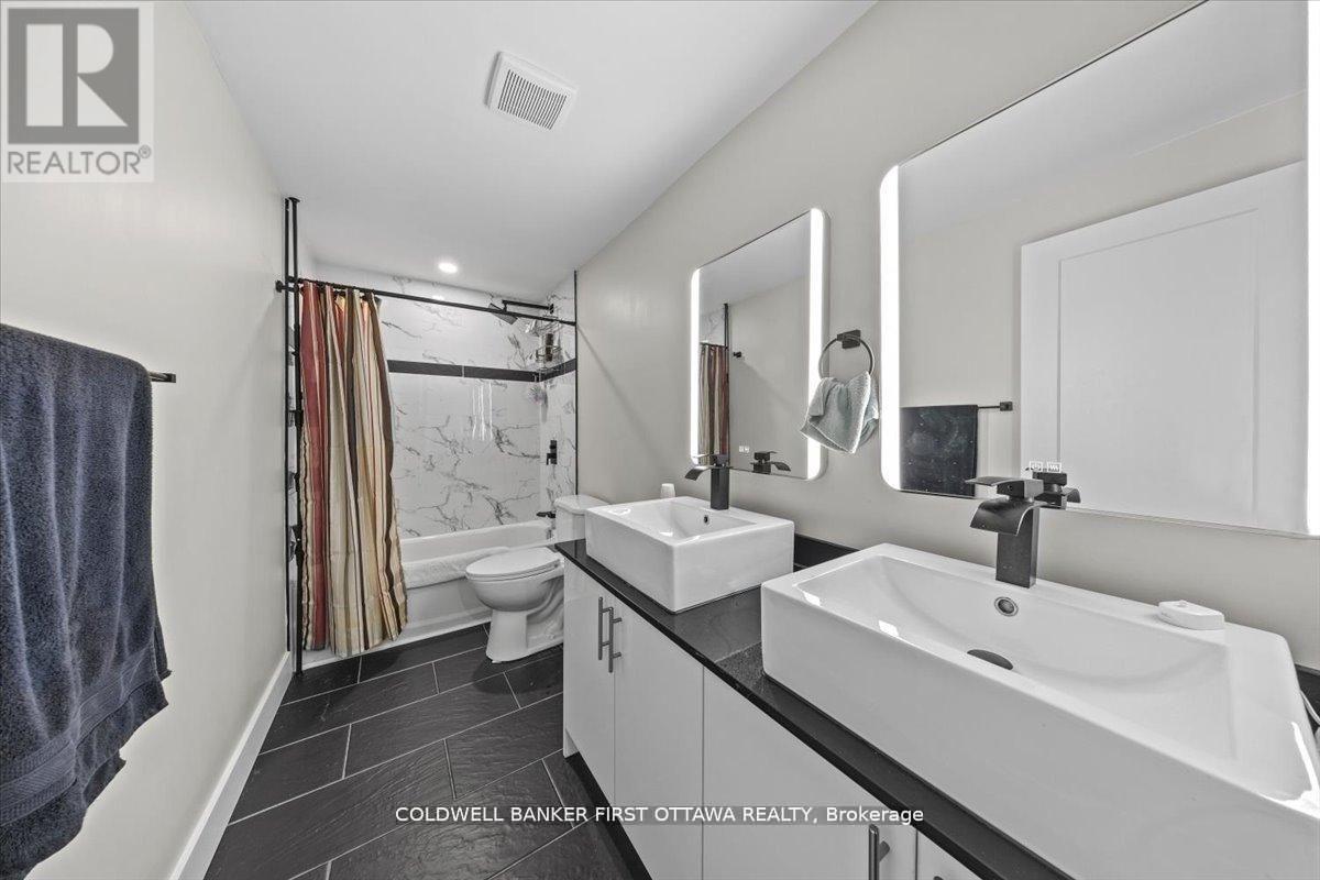 A & B - 25 Pennard Way, Ottawa, Ontario  K1T 4C1 - Photo 19 - X13028320