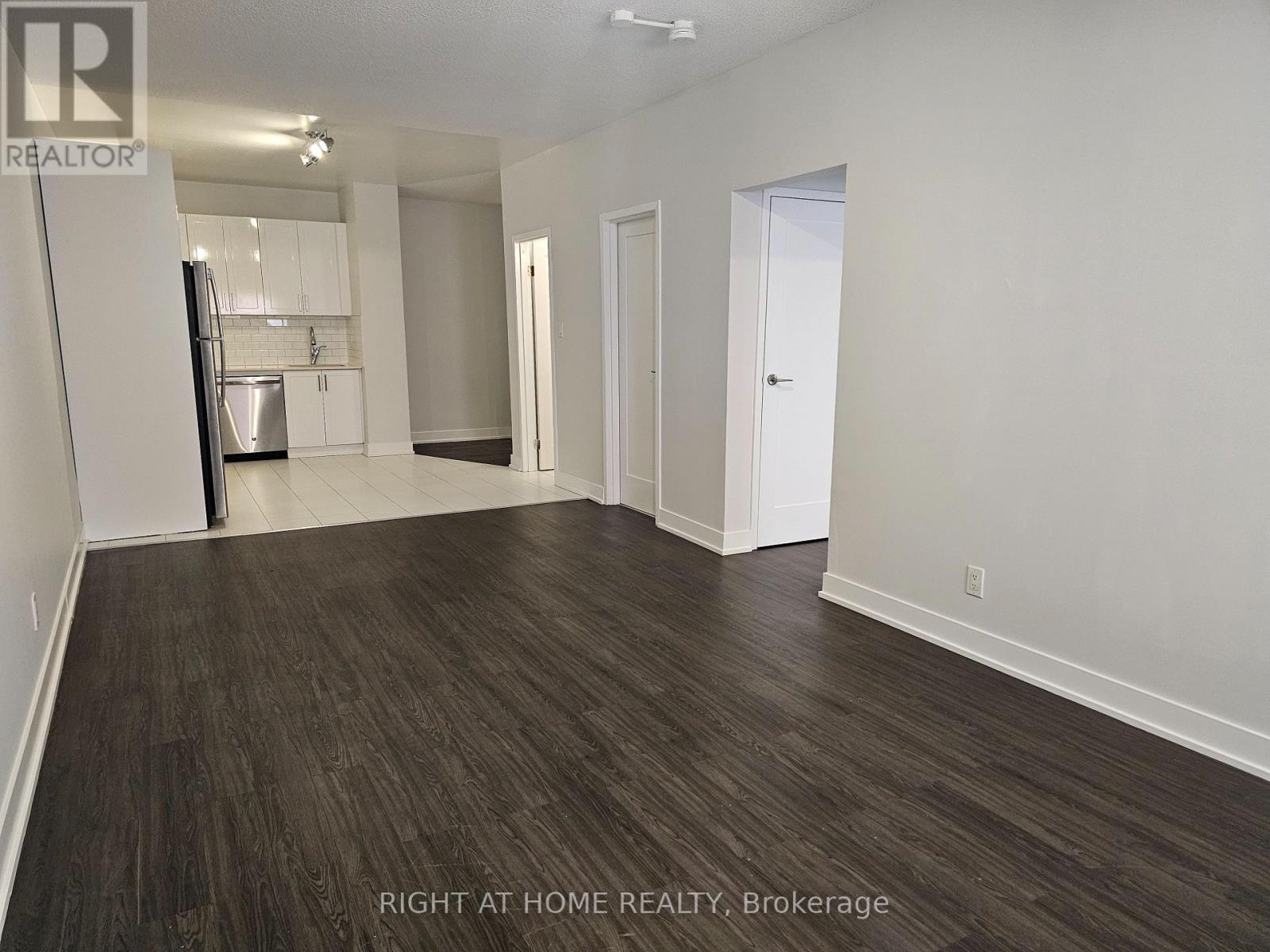 304 - 1801 Eglinton Avenue W, Toronto, Ontario  M6E 2H8 - Photo 9 - C13028310