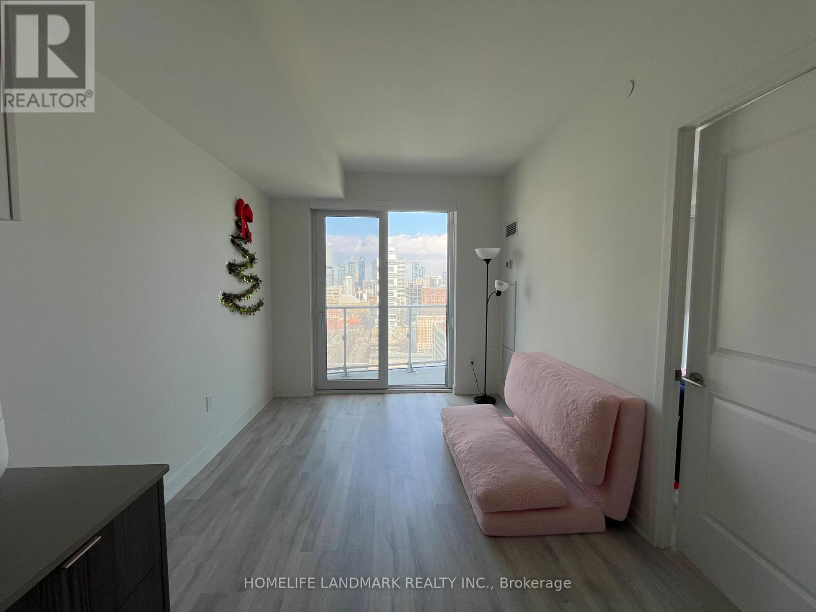 2403 - 100 Dalhousie Street, Toronto, Ontario  M5B 0C7 - Photo 2 - C13028316