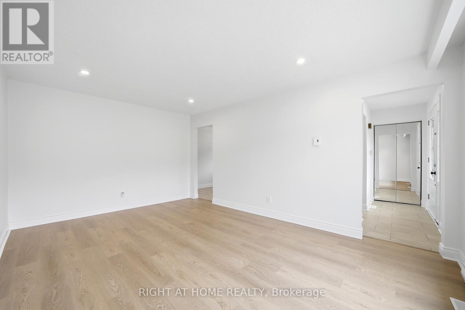 839 Glen Street, Oshawa, Ontario  L1J 3T9 - Photo 8 - E13028284