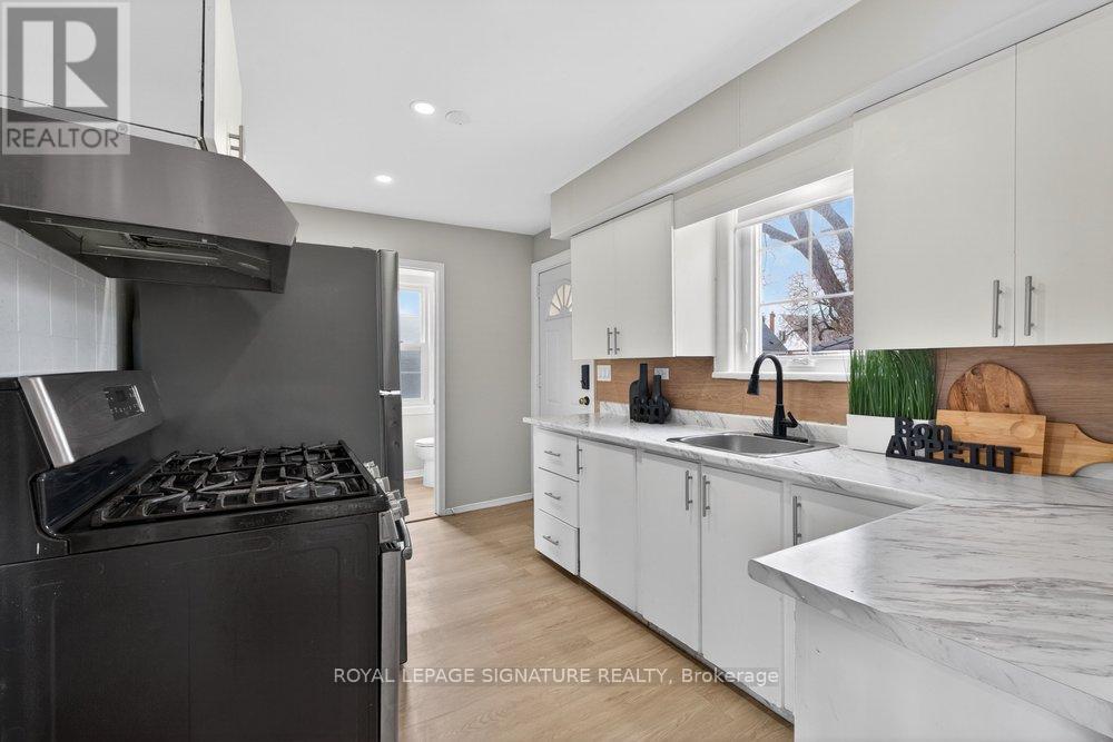 3244 St Clair Avenue E, Toronto, Ontario  M1L 1V8 - Photo 14 - E13028288