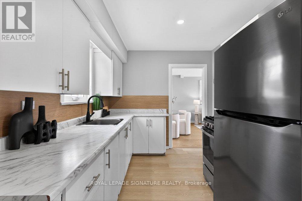 3244 St Clair Avenue E, Toronto, Ontario  M1L 1V8 - Photo 16 - E13028288