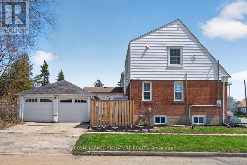 3244 St Clair Avenue E, Toronto, Ontario  M1L 1V8 - Photo 3 - E13028288