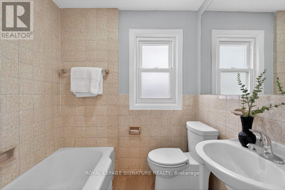 3244 St Clair Avenue E, Toronto, Ontario  M1L 1V8 - Photo 33 - E13028288