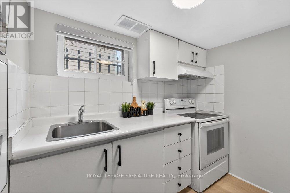 3244 St Clair Avenue E, Toronto, Ontario  M1L 1V8 - Photo 38 - E13028288