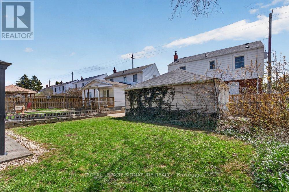 3244 St Clair Avenue E, Toronto, Ontario  M1L 1V8 - Photo 47 - E13028288