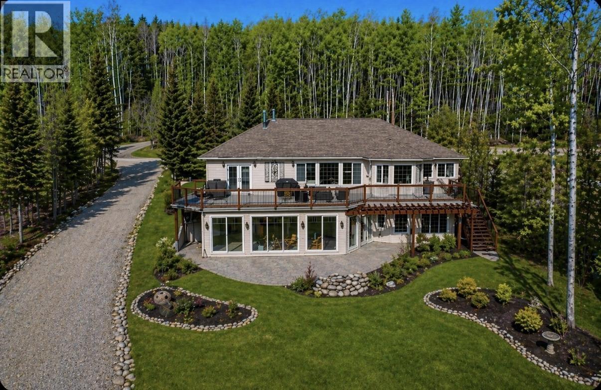 13777 GOLF COURSE ROAD, Charlie Lake, British Columbia