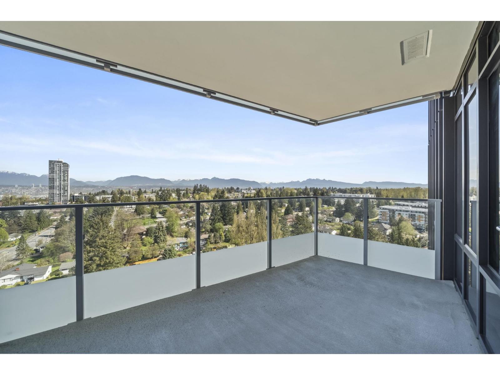 1607 10428 Whalley Boulevard, Surrey, British Columbia  V3T 0W2 - Photo 13 - R3114259