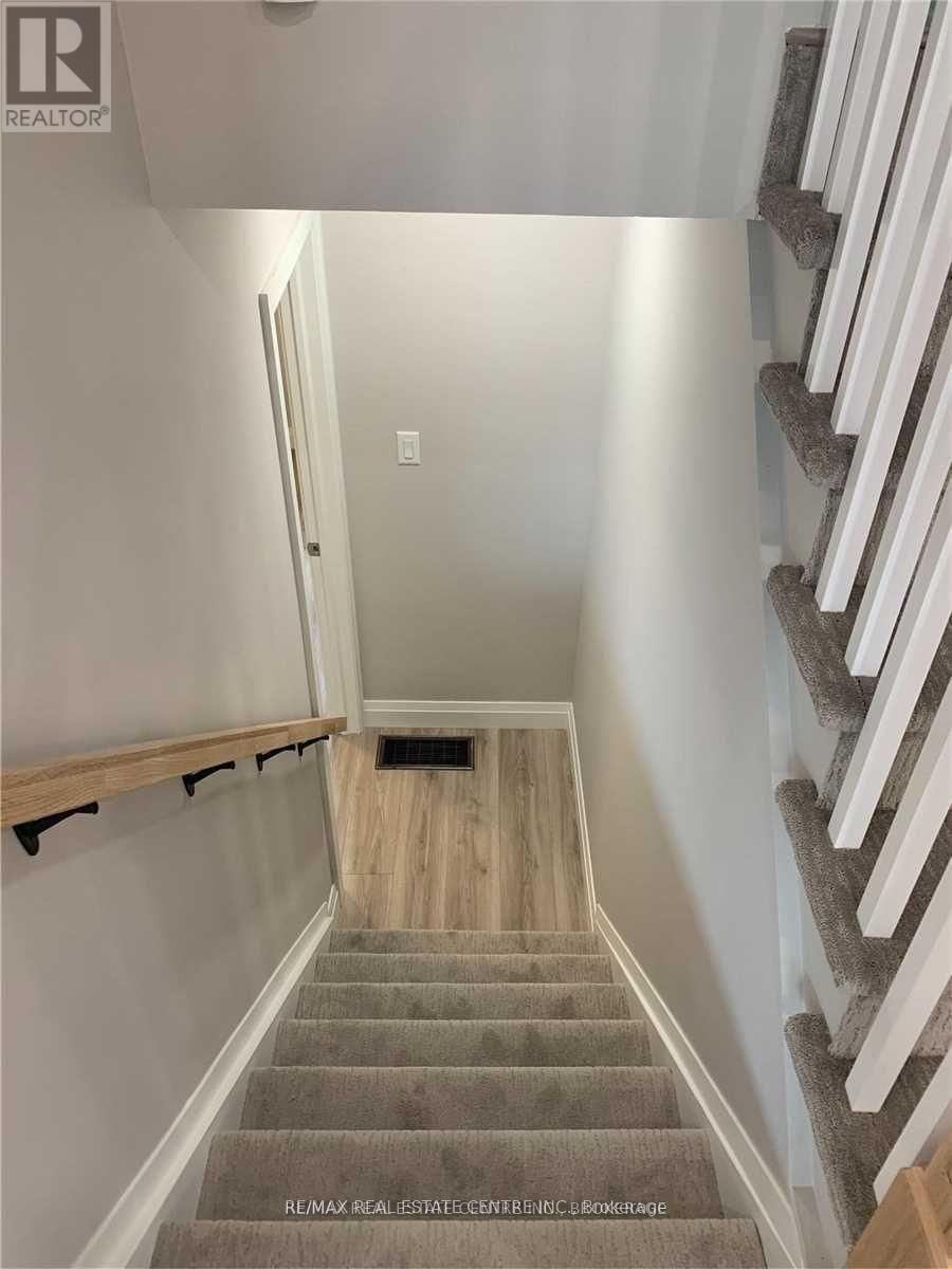 31 Shirley Street, Orangeville, Ontario  L9W 2T3 - Photo 15 - W13028286