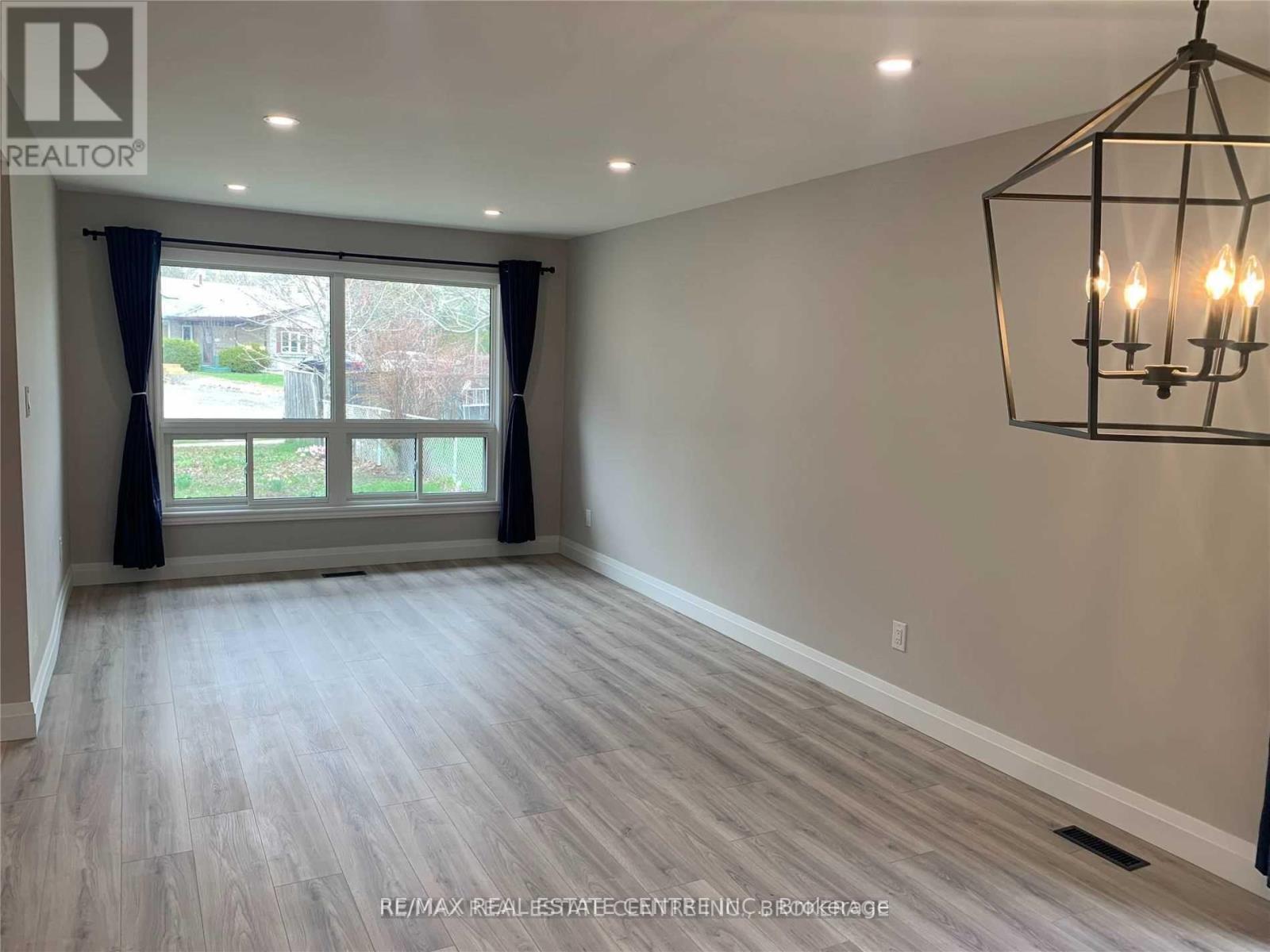 31 Shirley Street, Orangeville, Ontario  L9W 2T3 - Photo 6 - W13028286