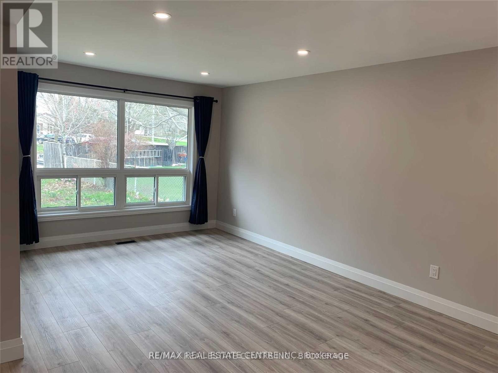 31 Shirley Street, Orangeville, Ontario  L9W 2T3 - Photo 7 - W13028286