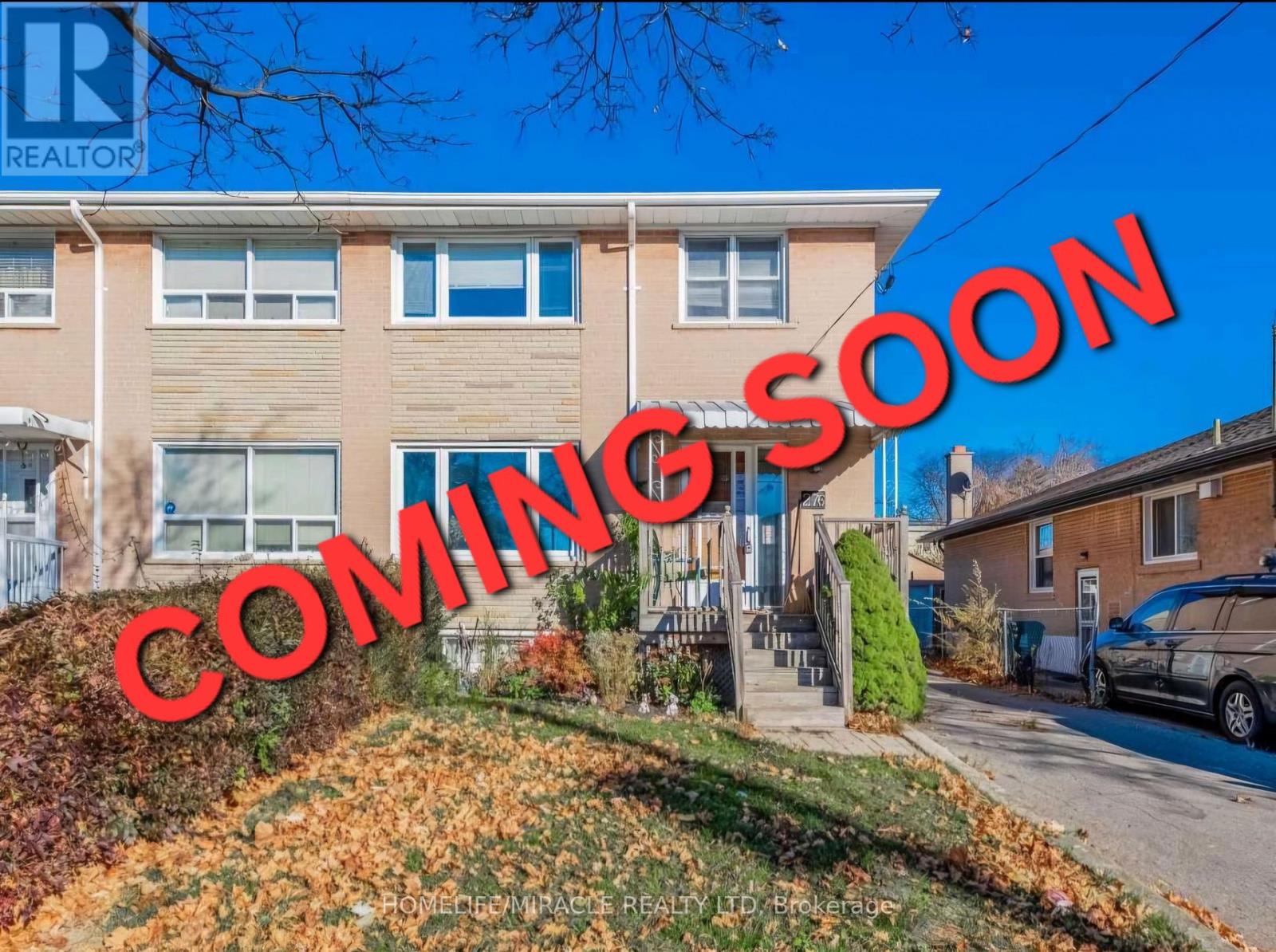 276 ELMHURST DRIVE, Toronto, Ontario