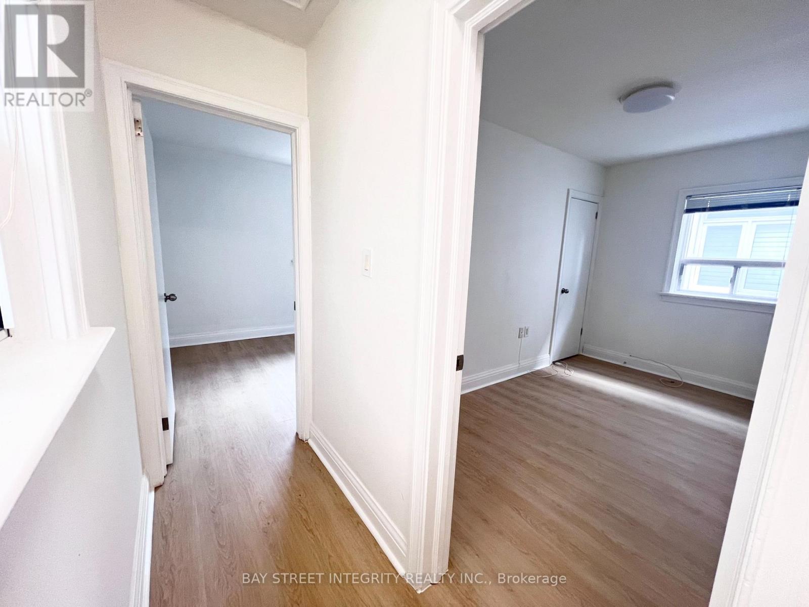 970 Briar Hill Avenue, Toronto, Ontario  M6B 1M3 - Photo 6 - W13028328