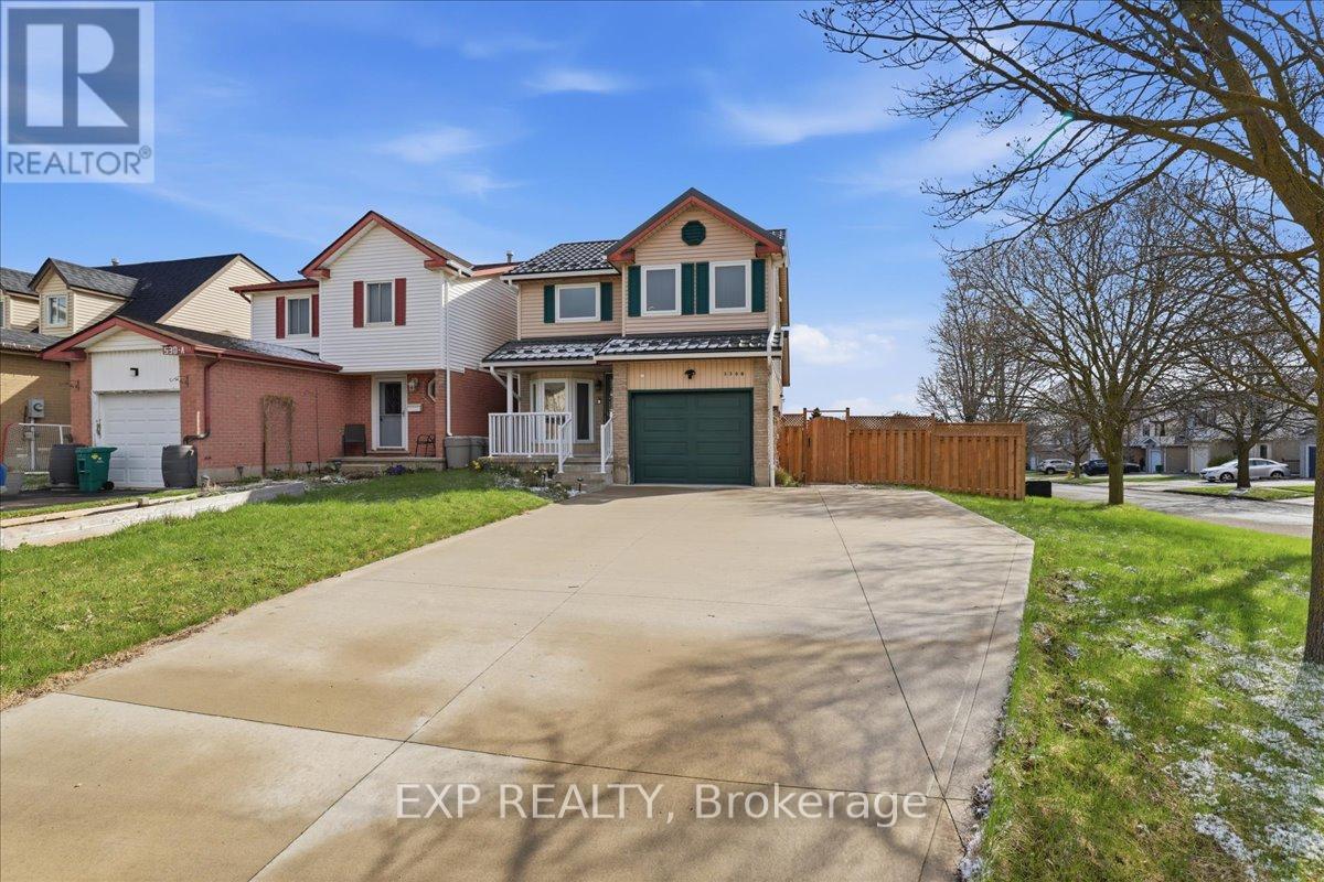 530b Rosemeadow Crescent, Waterloo, Ontario  N2T 2A1 - Photo 2 - X13028324