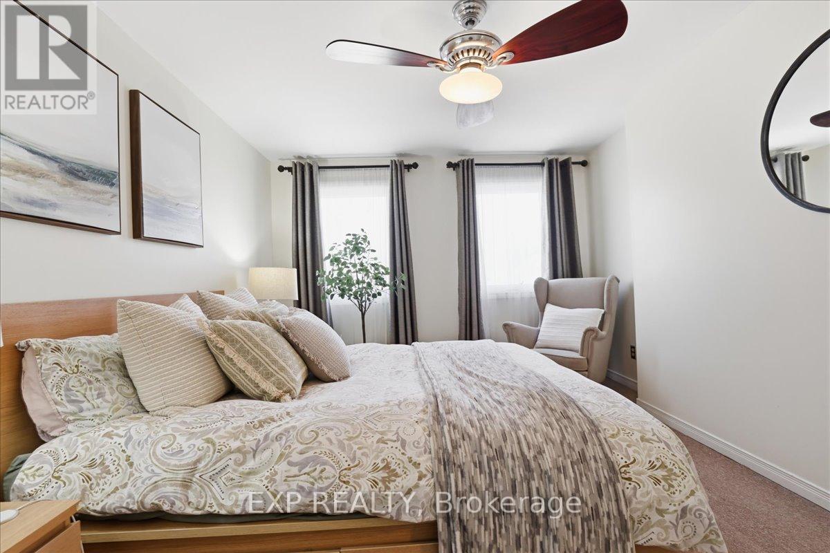 530b Rosemeadow Crescent, Waterloo, Ontario  N2T 2A1 - Photo 21 - X13028324