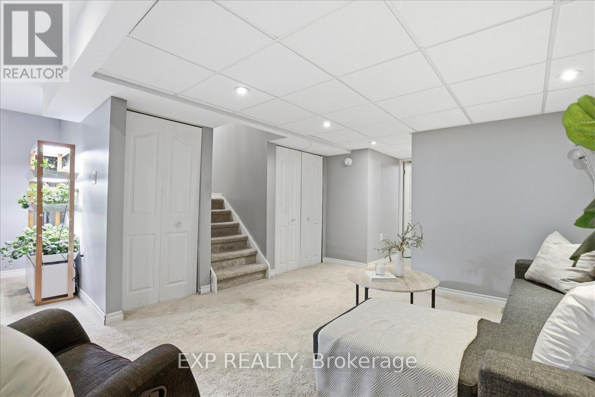 530b Rosemeadow Crescent, Waterloo, Ontario  N2T 2A1 - Photo 33 - X13028324