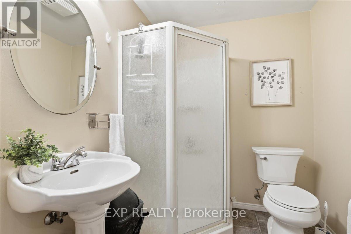 530b Rosemeadow Crescent, Waterloo, Ontario  N2T 2A1 - Photo 34 - X13028324