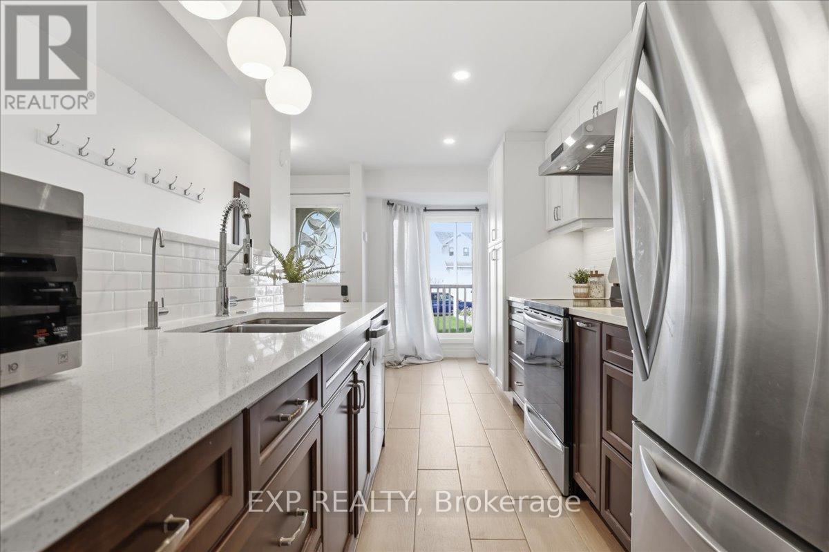 530b Rosemeadow Crescent, Waterloo, Ontario  N2T 2A1 - Photo 7 - X13028324