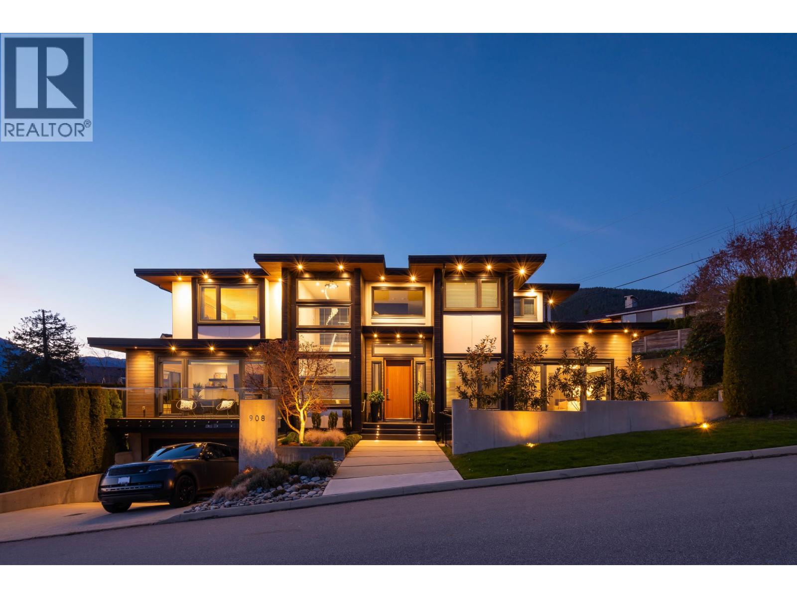 908 BEACONSFIELD ROAD, North Vancouver, British Columbia