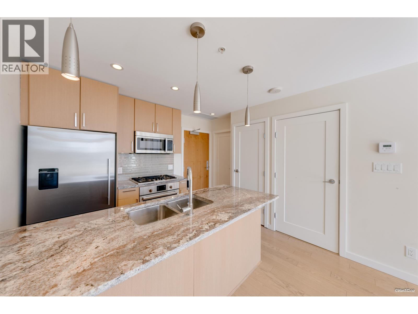 1002 88 W 1st Avenue, Vancouver, British Columbia  V5Y 0K2 - Photo 18 - R3111282