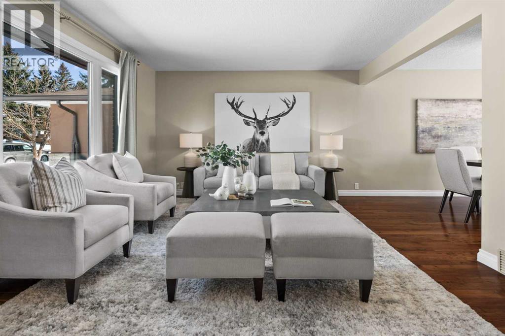 7715 67 Avenue Nw, Calgary, Alberta  T3B 4B2 - Photo 5 - A2299625