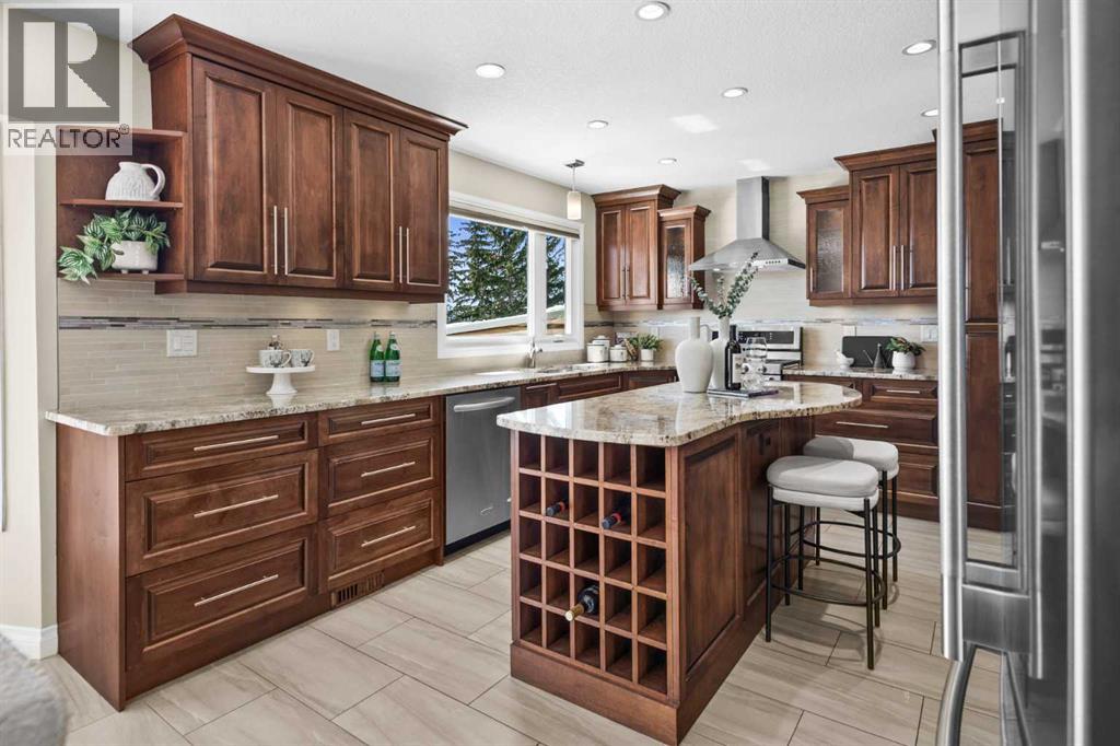 7715 67 Avenue Nw, Calgary, Alberta  T3B 4B2 - Photo 8 - A2299625