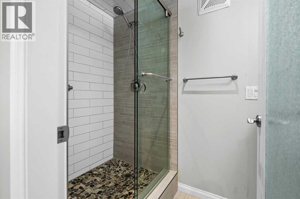 7715 67 Avenue Nw, Calgary, Alberta  T3B 4B2 - Photo 29 - A2299625