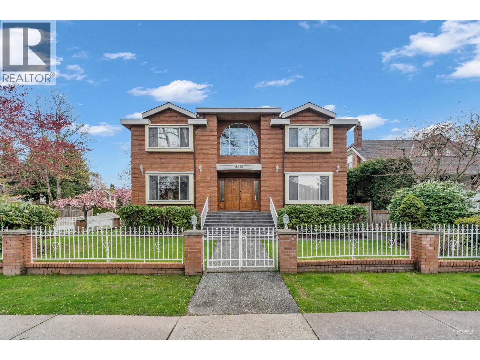 4418 OSLER STREET, Vancouver, British Columbia