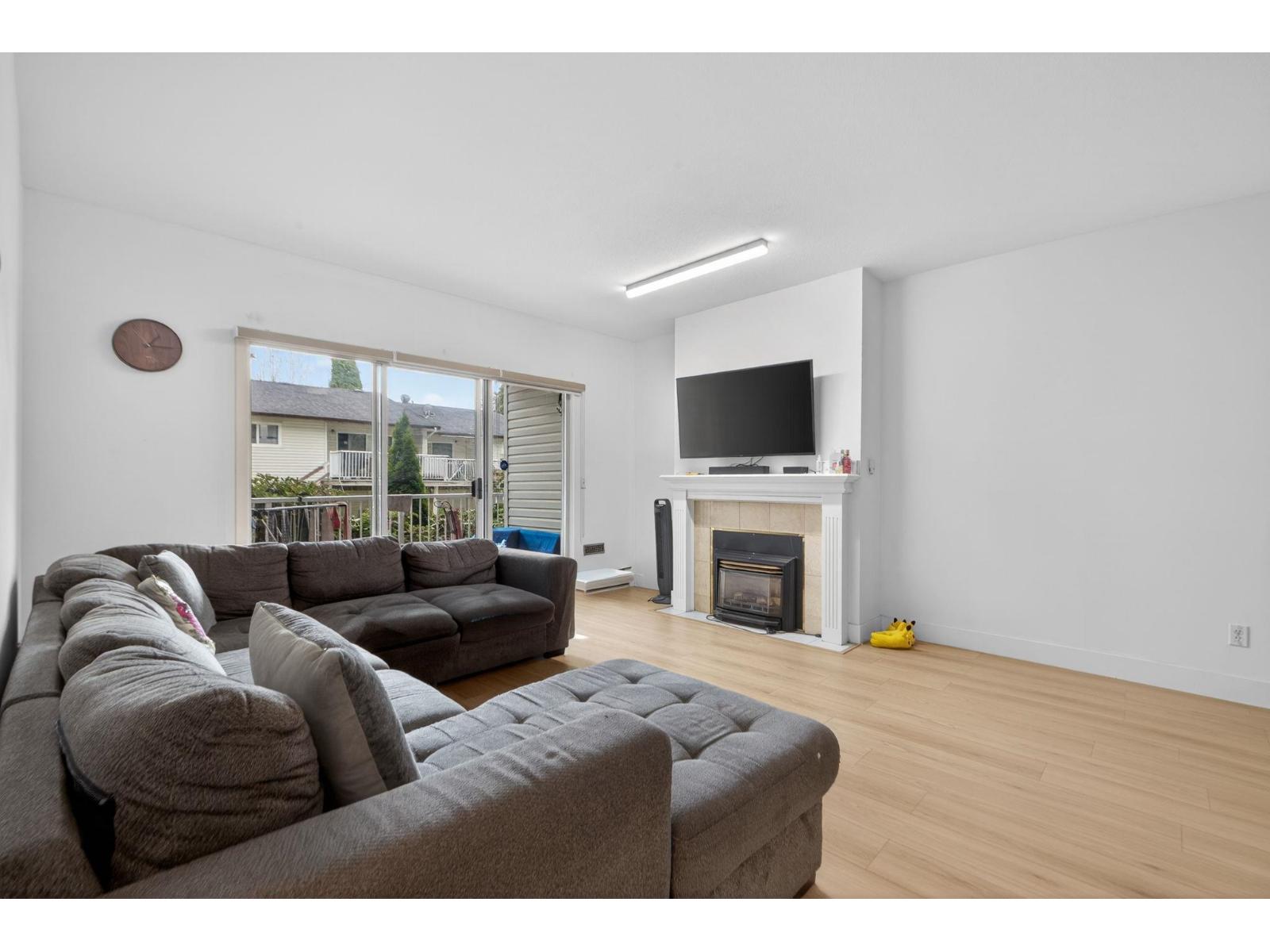 116 13918 72 Avenue, Surrey, British Columbia  V3W 0T4 - Photo 5 - R3113610