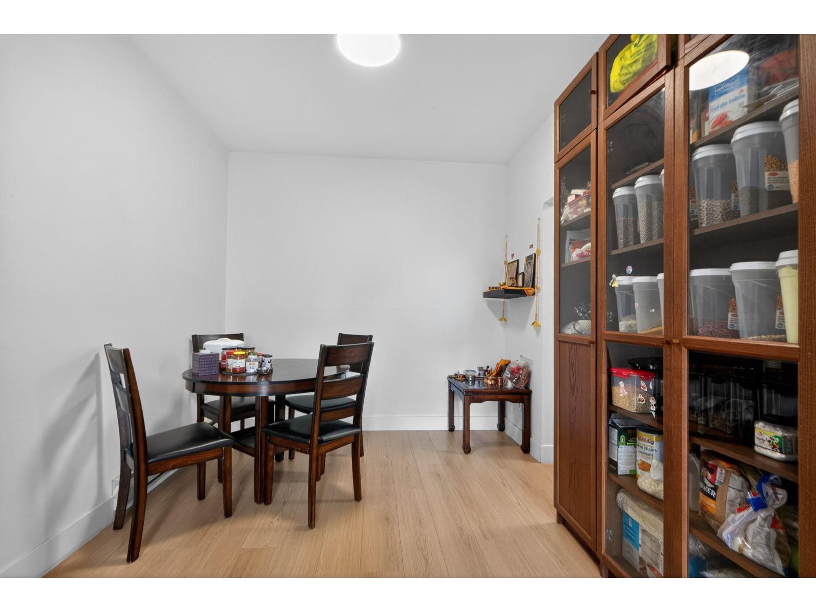 116 13918 72 Avenue, Surrey, British Columbia  V3W 0T4 - Photo 9 - R3113610