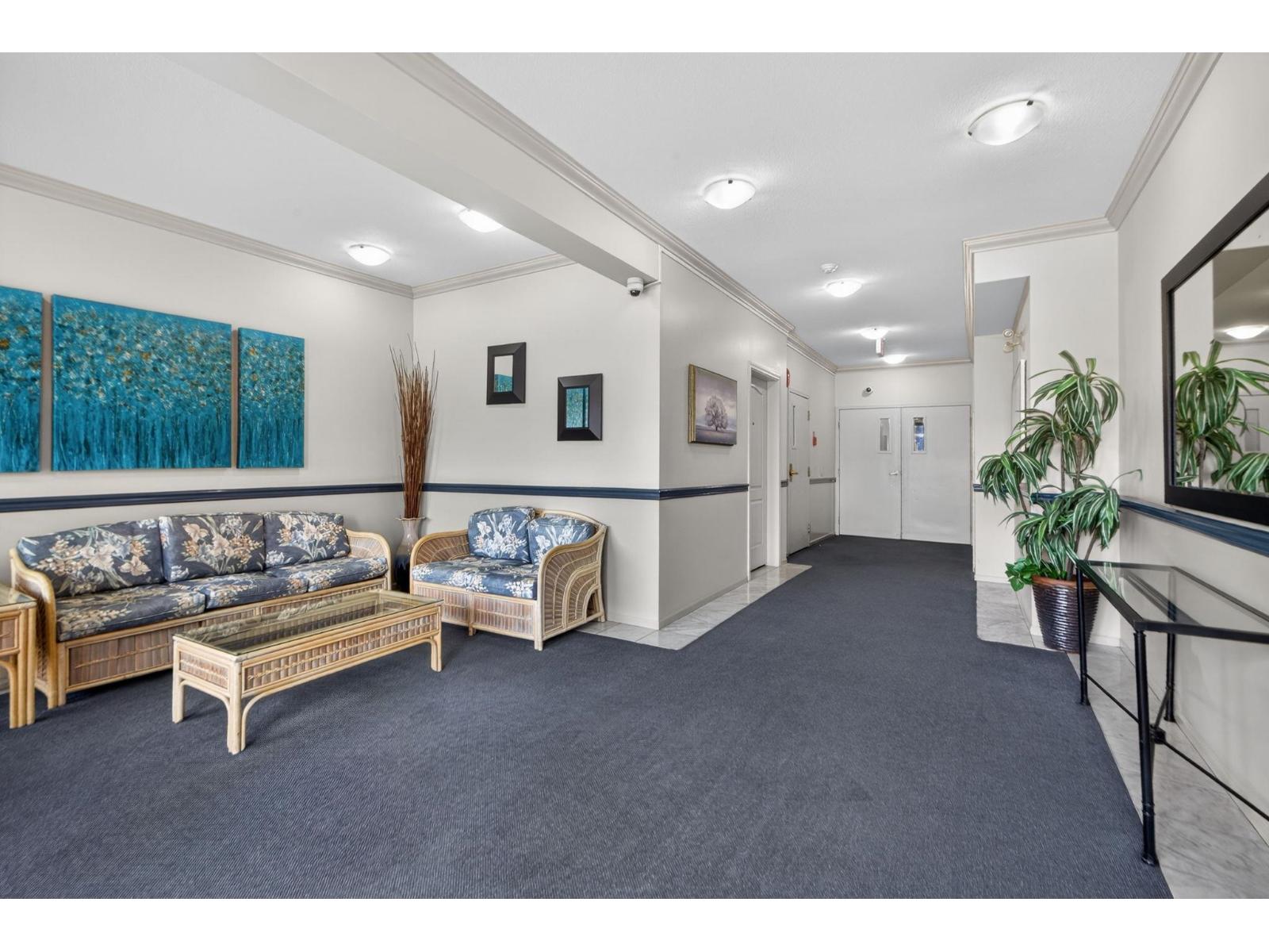 116 13918 72 Avenue, Surrey, British Columbia  V3W 0T4 - Photo 3 - R3113610