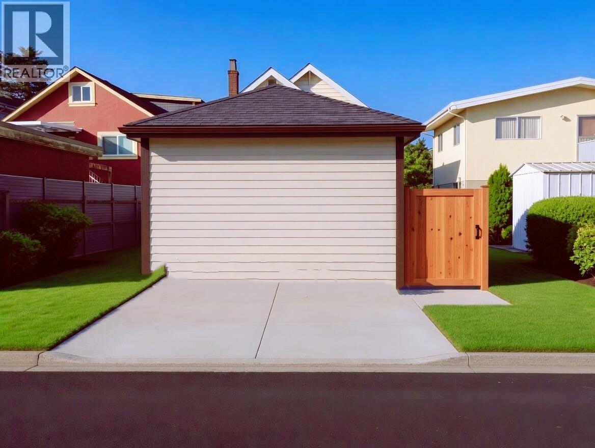 2336 E 45th Avenue, Vancouver, British Columbia  V5R 3B5 - Photo 2 - R3114041