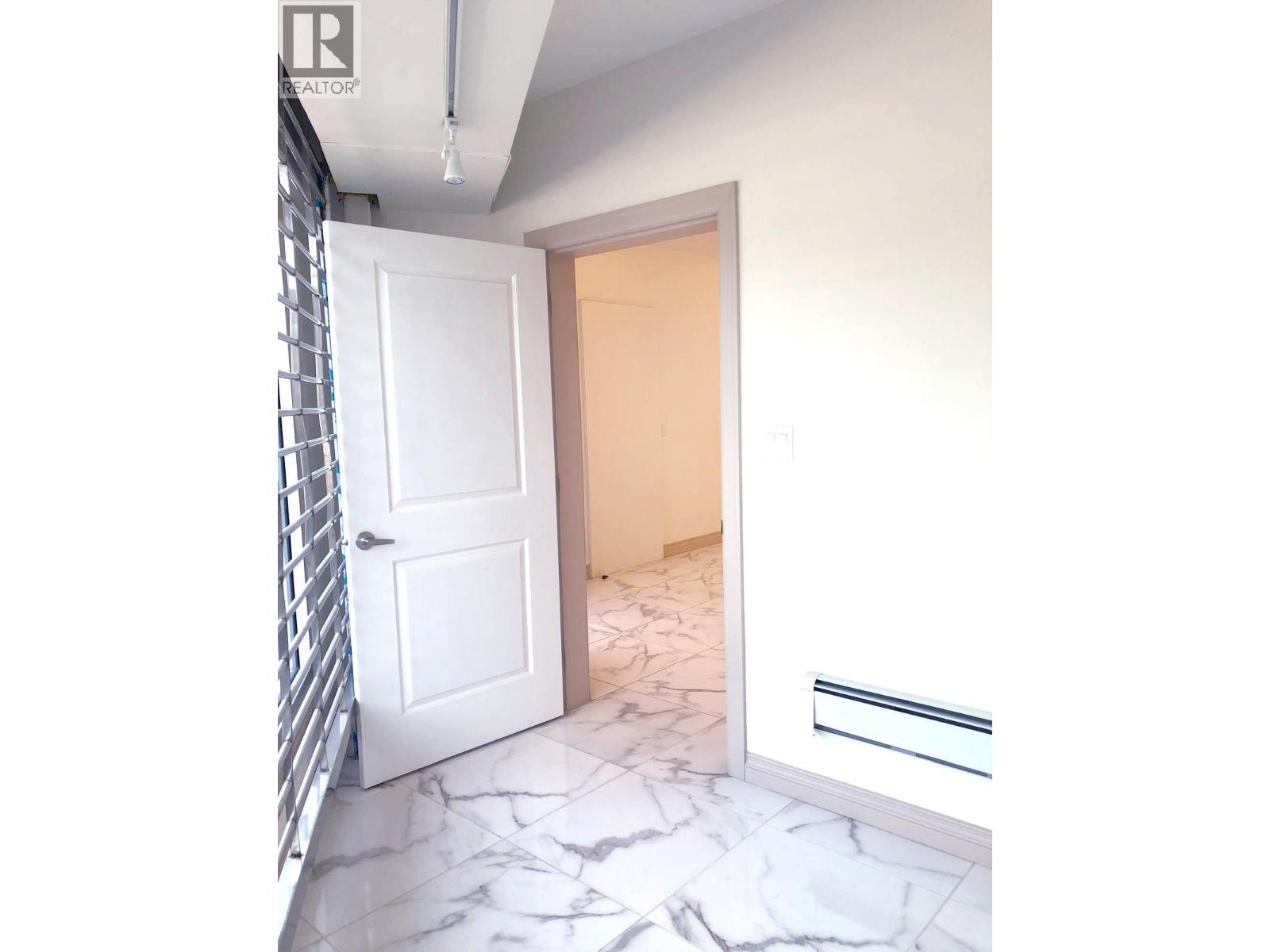 1925 Kingsway, Vancouver, British Columbia  V5N 2T1 - Photo 5 - C8078070