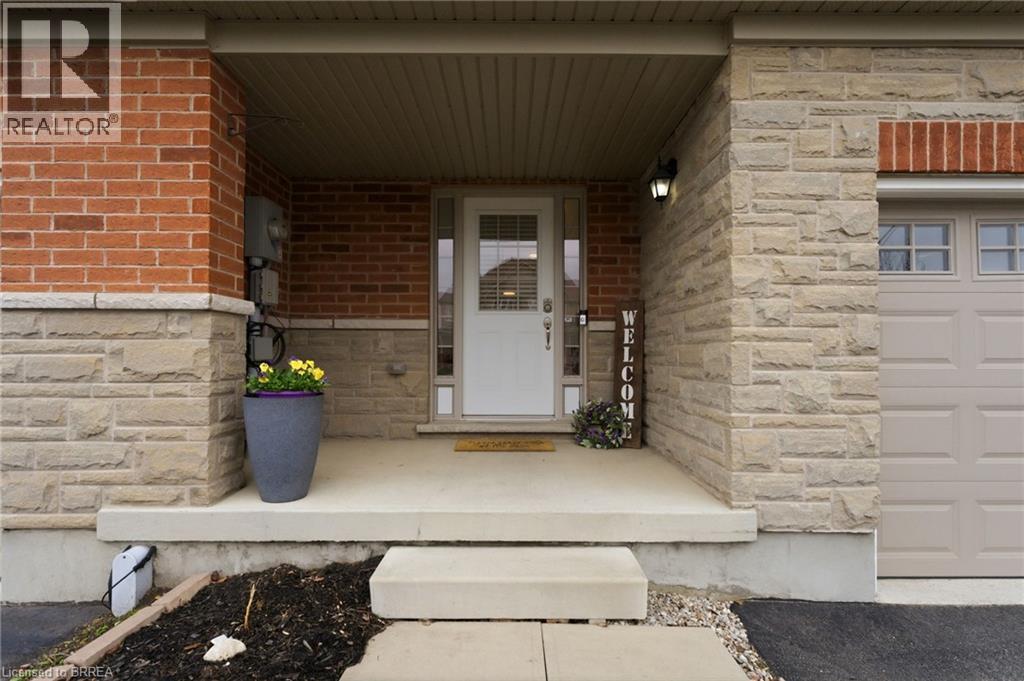 6 Freer Drive, Ayr, Ontario  N0B 1E0 - Photo 2 - 40822004