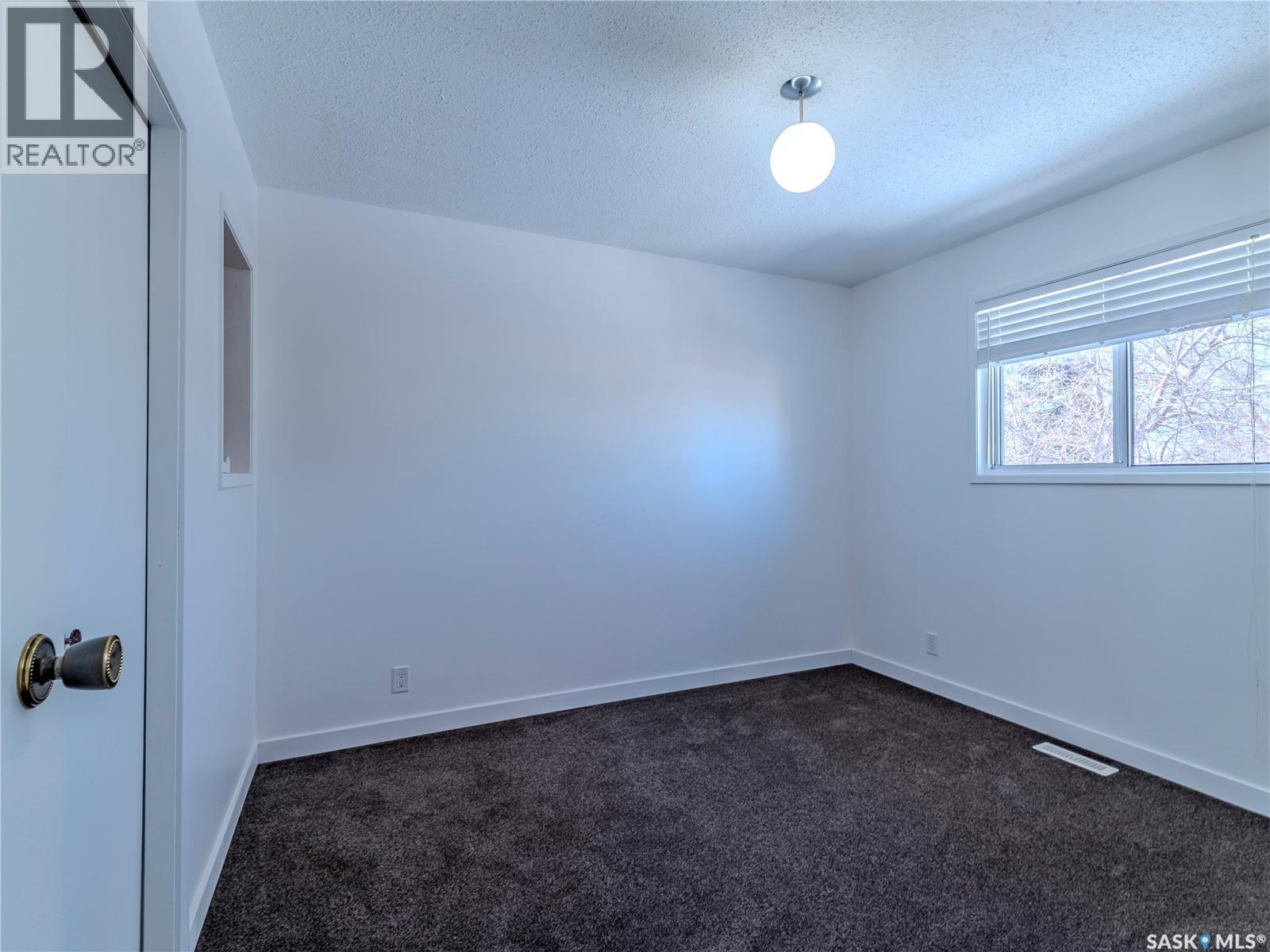 865 Spencer Drive, Prince Albert, Saskatchewan  S6V 7C8 - Photo 14 - SK033517