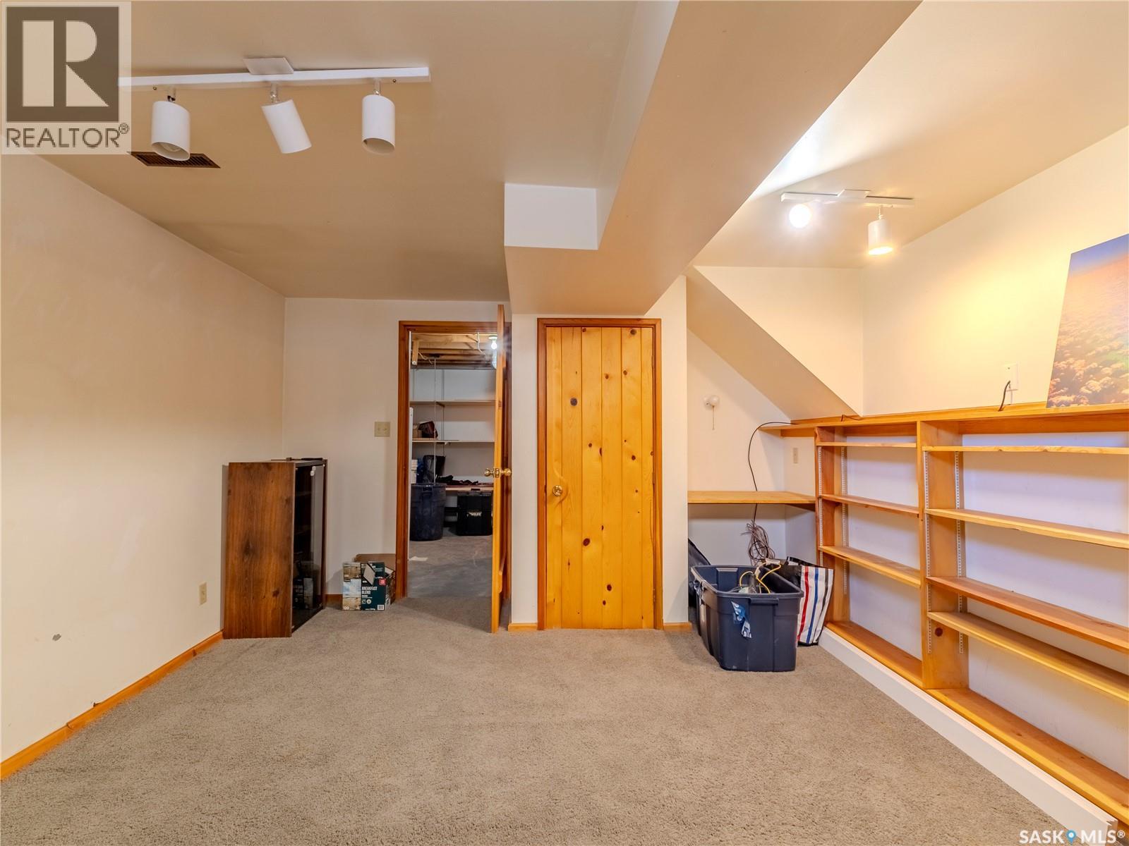 865 Spencer Drive, Prince Albert, Saskatchewan  S6V 7C8 - Photo 23 - SK033517