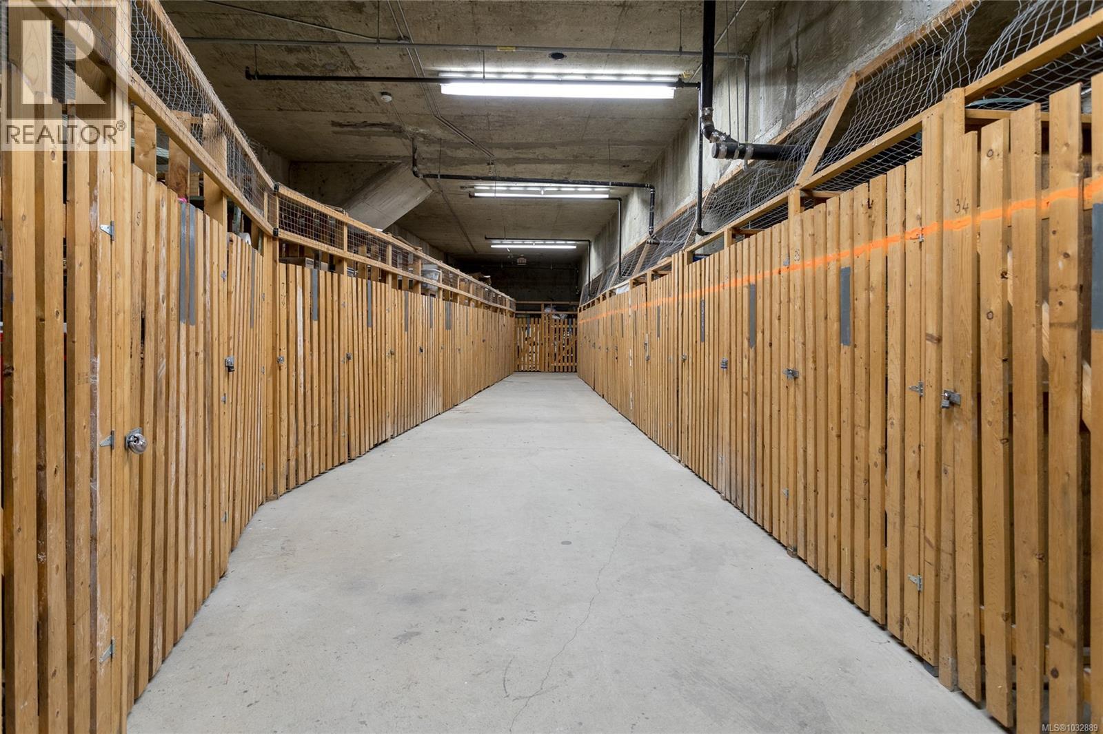 303 899 Darwin Ave, Saanich, British Columbia  V8X 2X7 - Photo 36 - 1032889