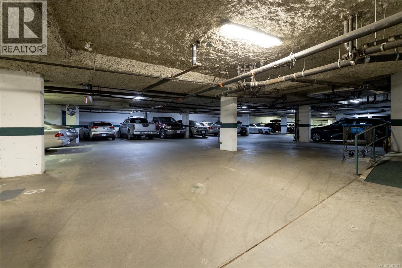 303 899 Darwin Ave, Saanich, British Columbia  V8X 2X7 - Photo 37 - 1032889