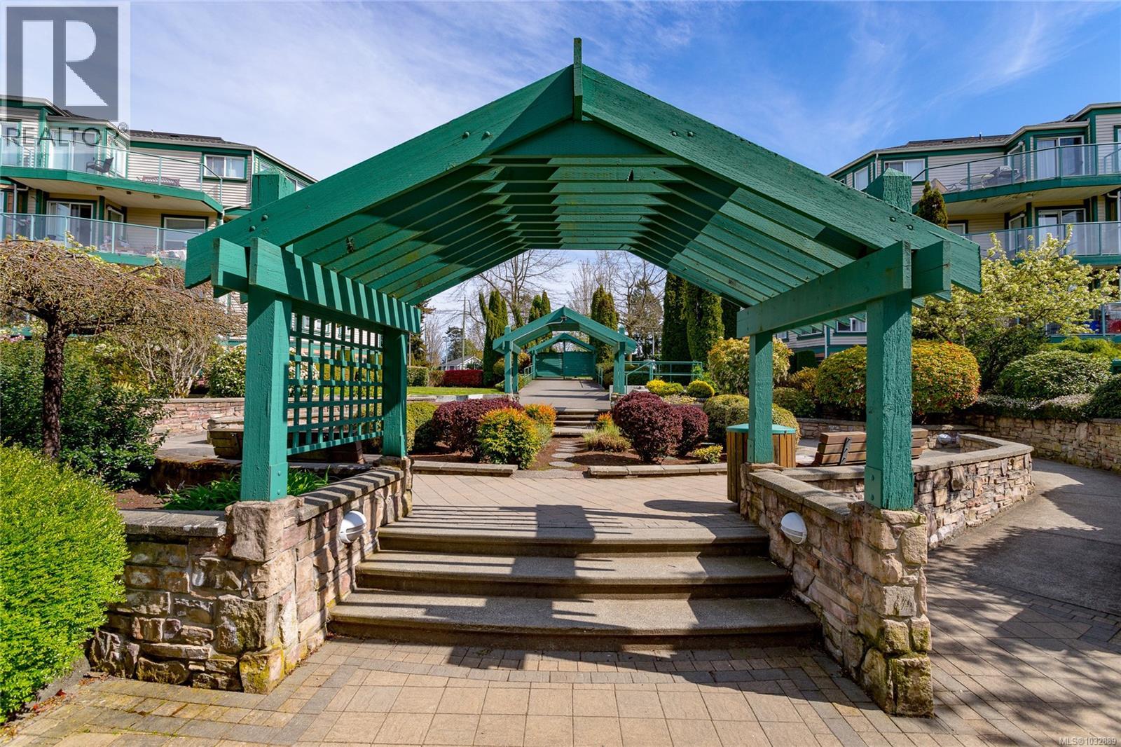 303 899 Darwin Ave, Saanich, British Columbia  V8X 2X7 - Photo 40 - 1032889