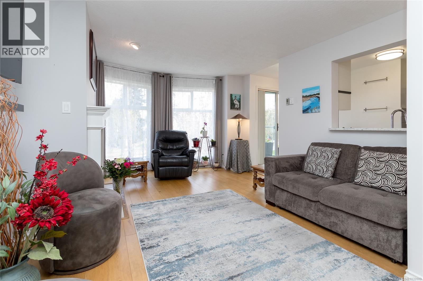 303 899 Darwin Ave, Saanich, British Columbia  V8X 2X7 - Photo 9 - 1032889