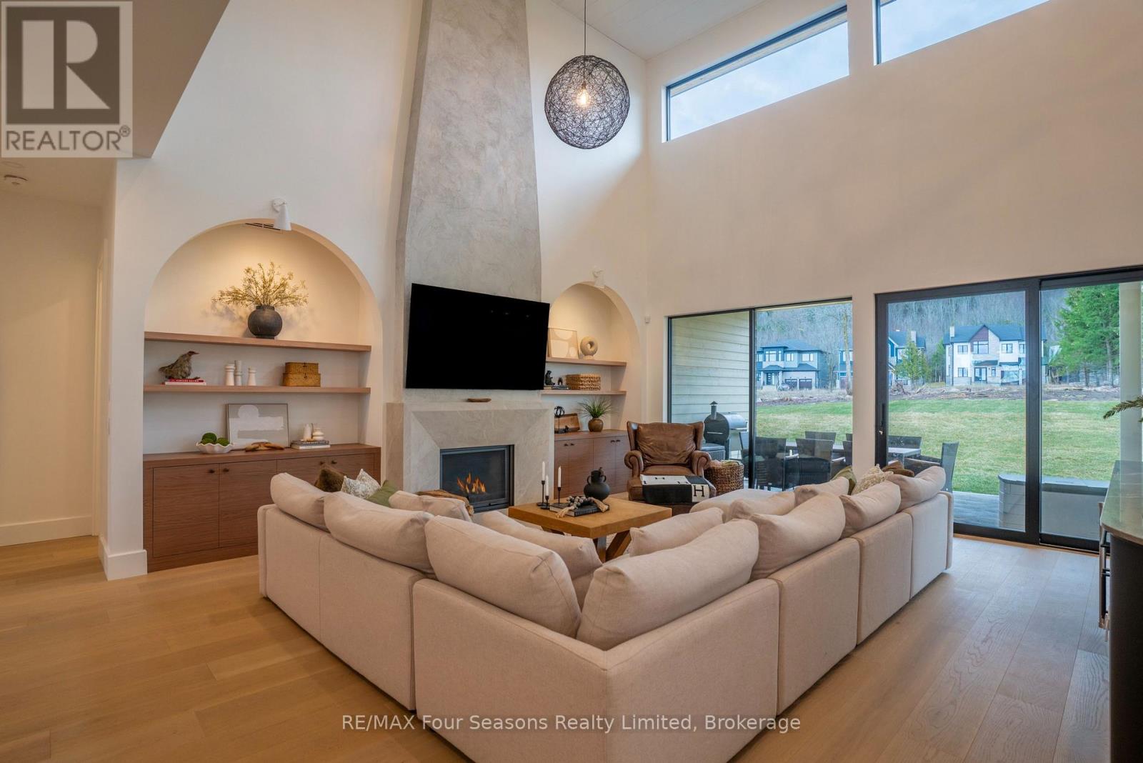 102 Barton Boulevard, Blue Mountains, Ontario  N0H 1J0 - Photo 5 - X13028396