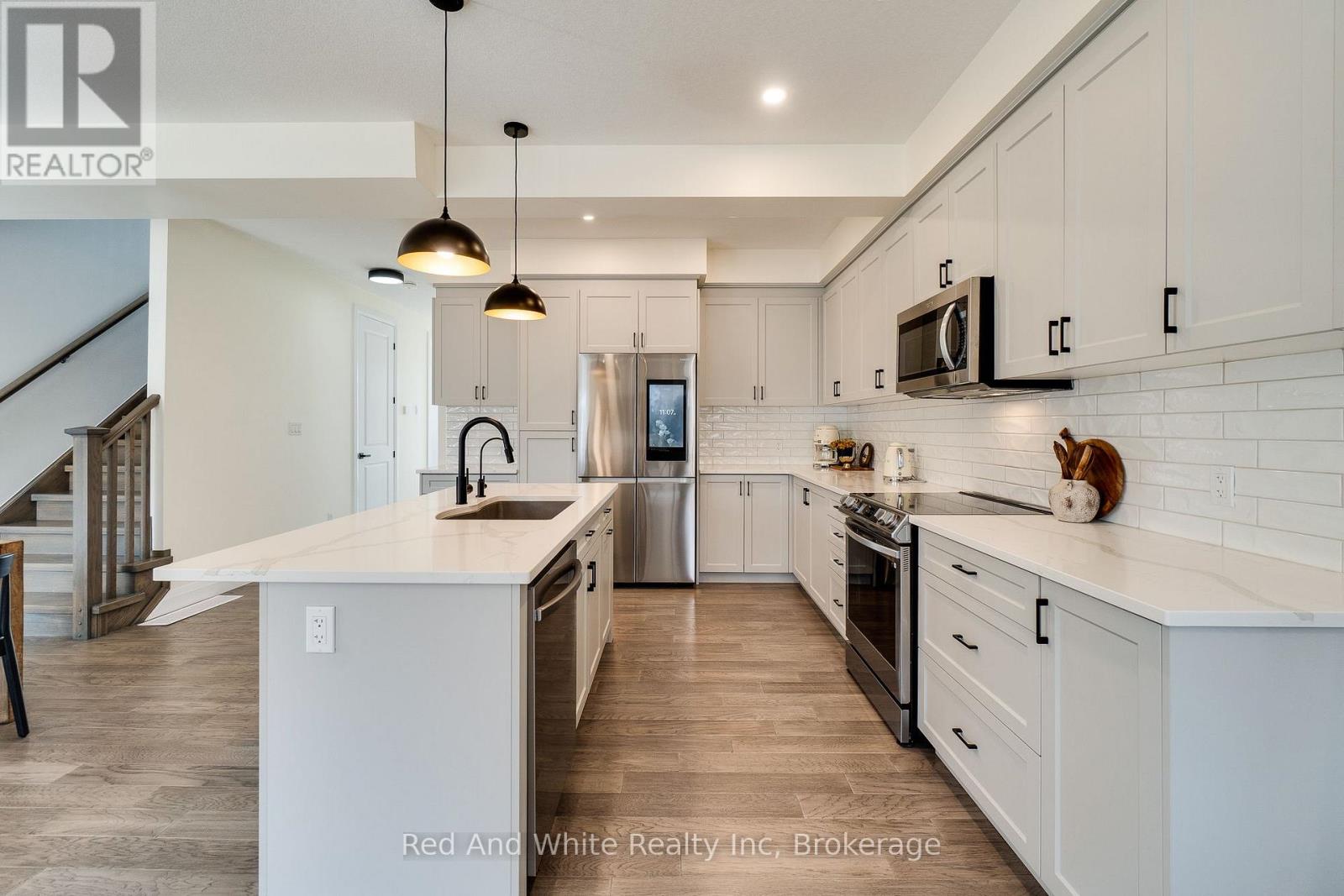 126 Forest Creek Drive, Kitchener, Ontario  N2R 0M1 - Photo 12 - X13028440