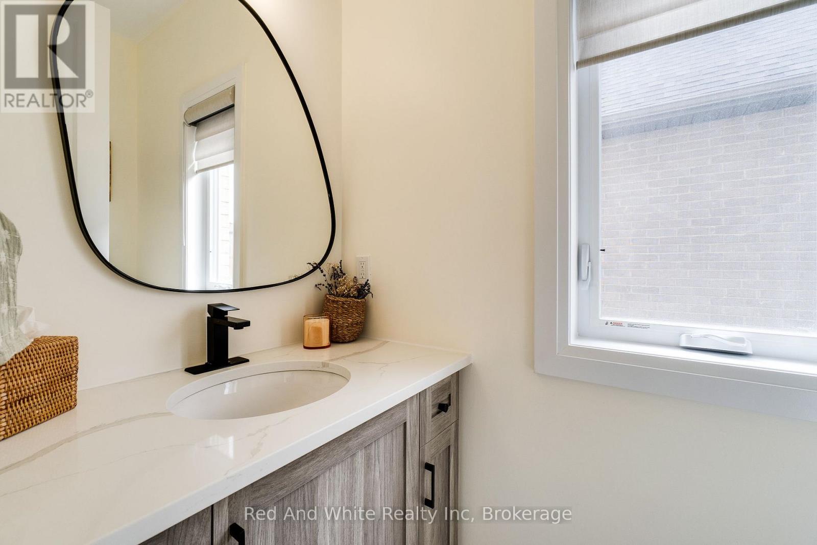 126 Forest Creek Drive, Kitchener, Ontario  N2R 0M1 - Photo 22 - X13028440