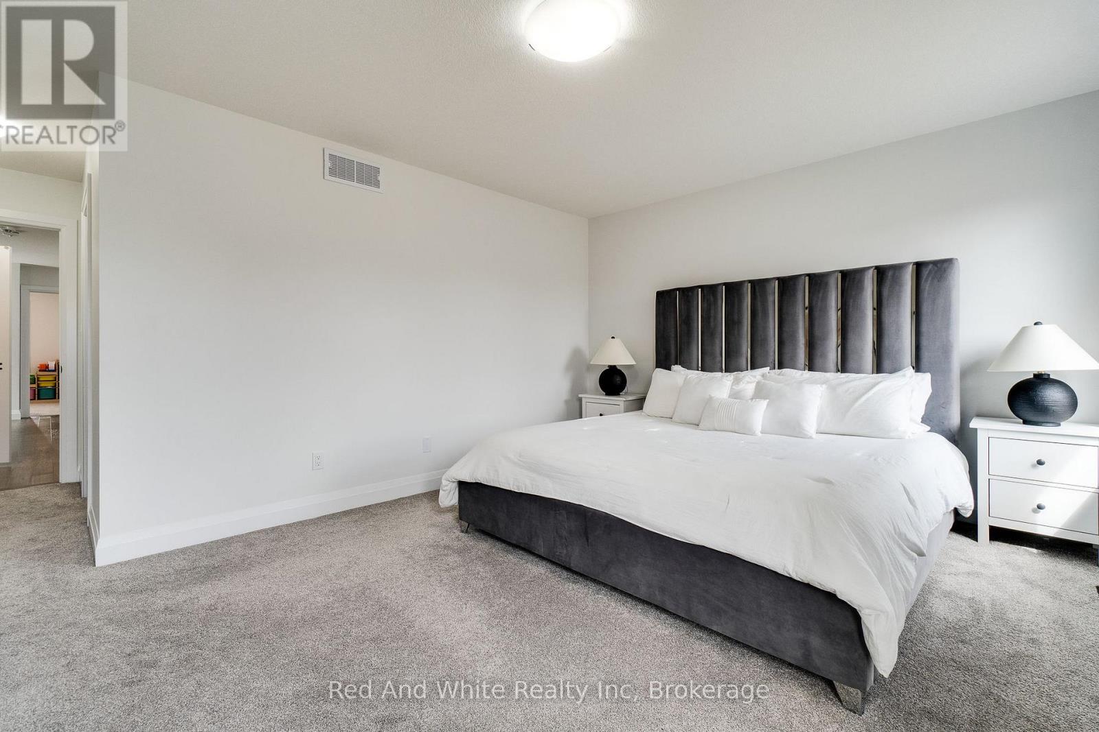 126 Forest Creek Drive, Kitchener, Ontario  N2R 0M1 - Photo 25 - X13028440