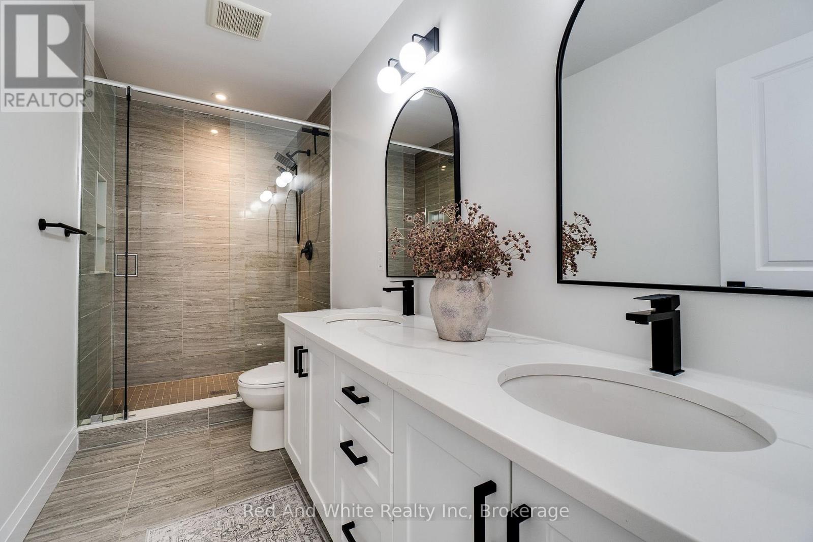 126 Forest Creek Drive, Kitchener, Ontario  N2R 0M1 - Photo 26 - X13028440