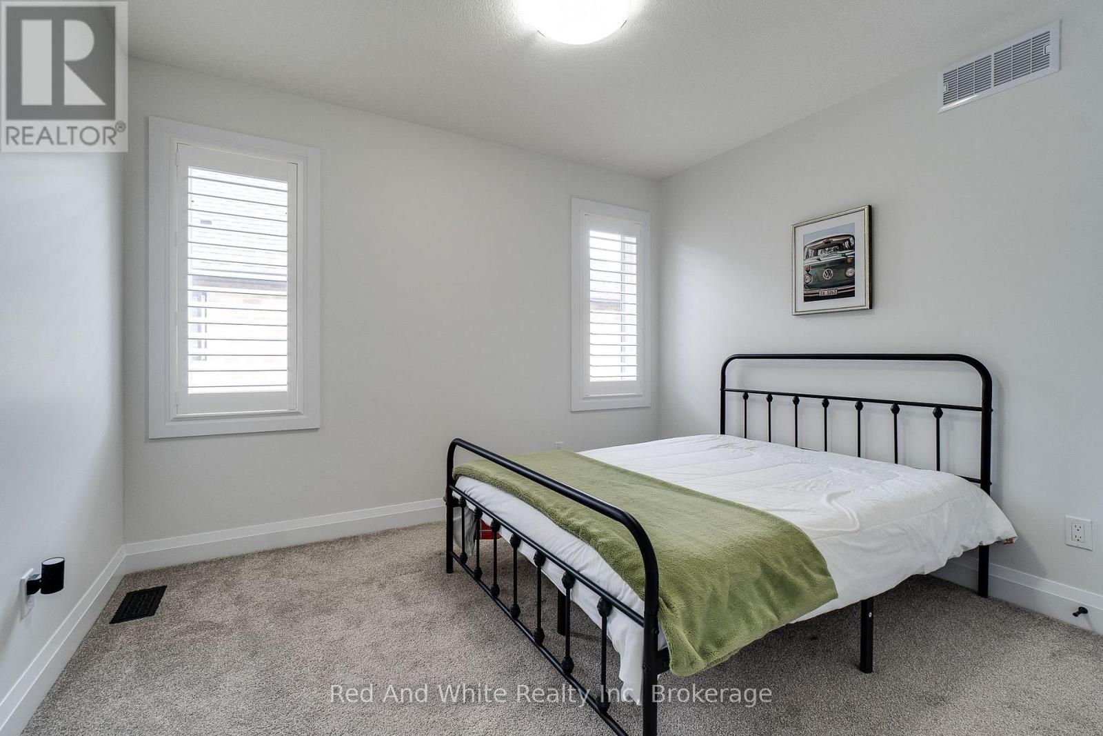 126 Forest Creek Drive, Kitchener, Ontario  N2R 0M1 - Photo 28 - X13028440