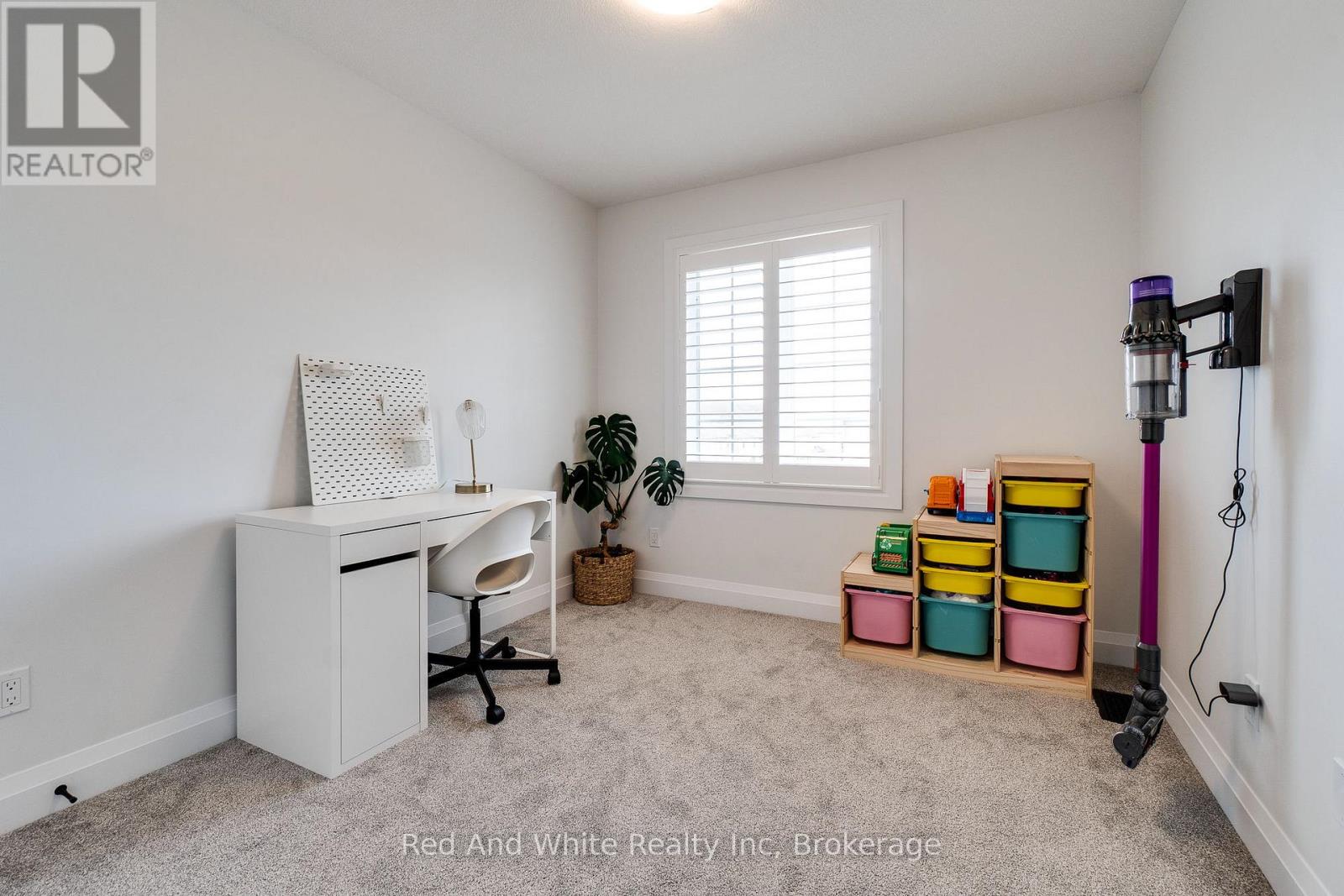 126 Forest Creek Drive, Kitchener, Ontario  N2R 0M1 - Photo 32 - X13028440