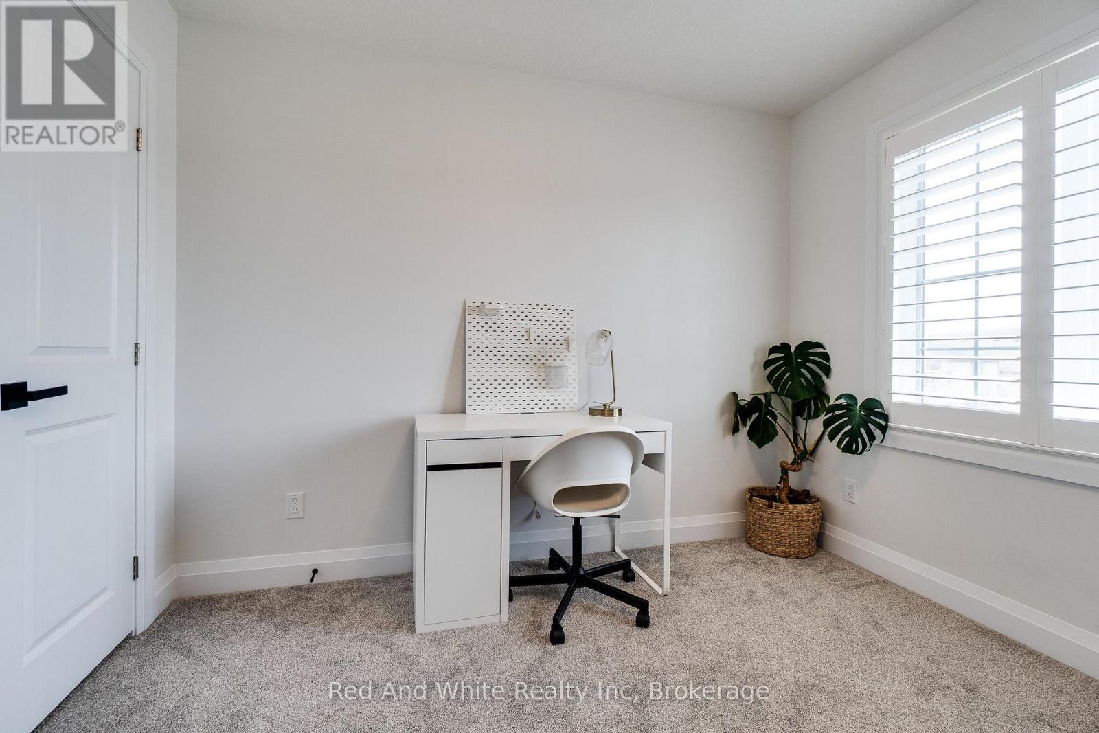 126 Forest Creek Drive, Kitchener, Ontario  N2R 0M1 - Photo 33 - X13028440