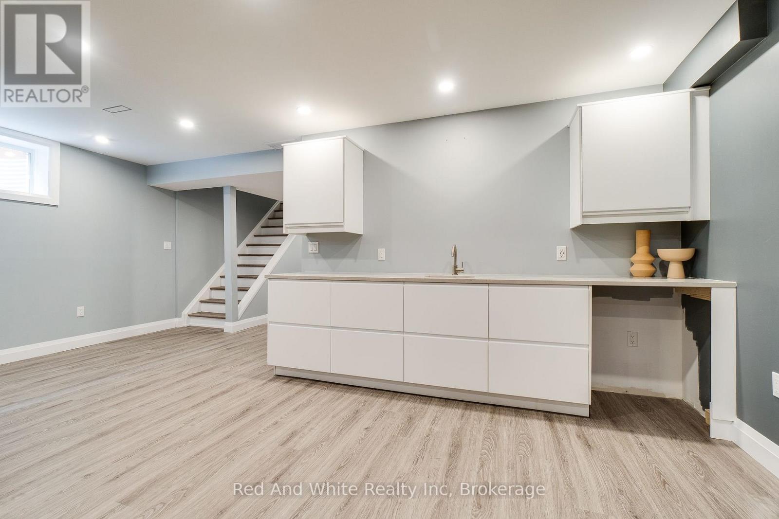 126 Forest Creek Drive, Kitchener, Ontario  N2R 0M1 - Photo 38 - X13028440